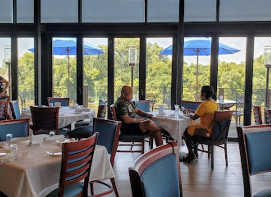 virginia/central-virginia/restaurant/the-boathouse-at-rocketts-landing
