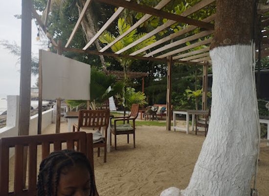 gabon/crystal-mountains-region/restaurant/l-iroko