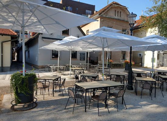slovenia/lower-carniola/restaurant/dezela-okusov-top-quality-100-gluten-free-cuisine