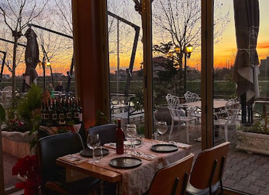 albania/lezhe/restaurant/bistro-serrani