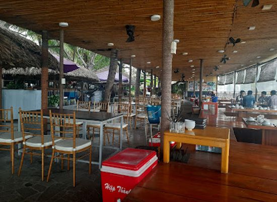 vietnam/nha-trang/restaurant/champa-garden-restaurant
