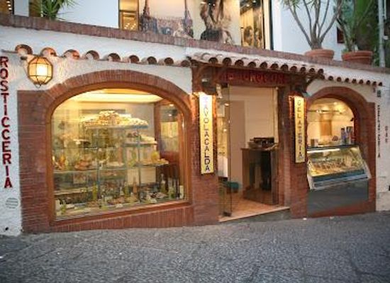 italy/campania/restaurant/buonocore-gelateria-pasticceria-gastronomia-e-tavola-calda