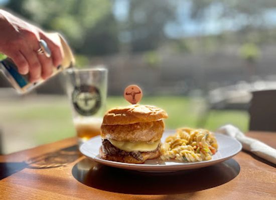 texas/blackland-prairie/restaurant/bohemian-bull
