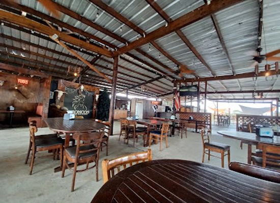 puerto-rico/la-cordillera-central/restaurant/broncos-cowboy-bar-restaurant