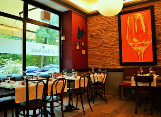 switzerland/geneva/carouge/restaurant/artichaut