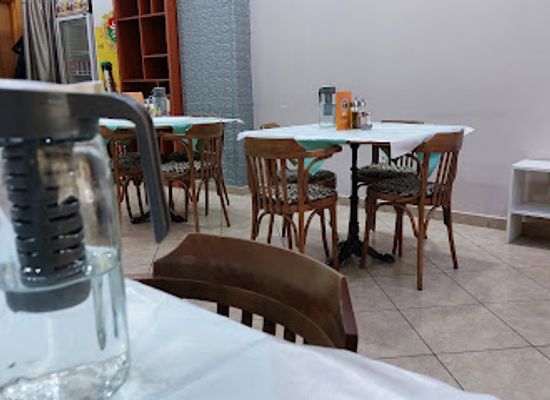 albania/central-albania/restaurant/restaurant-familja