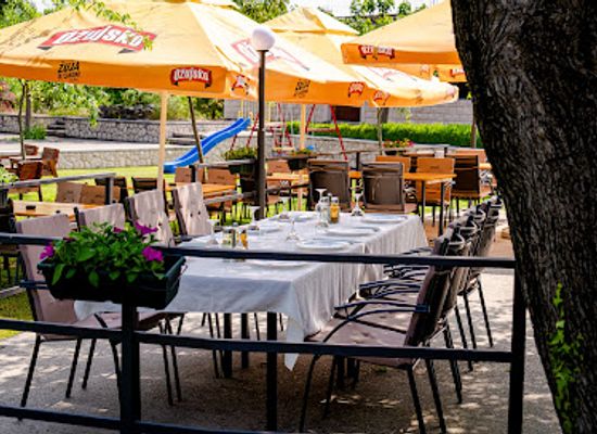 bosnia-and-herzegovina/west-herzegovina-canton/restaurant/restoran-ceveljusa