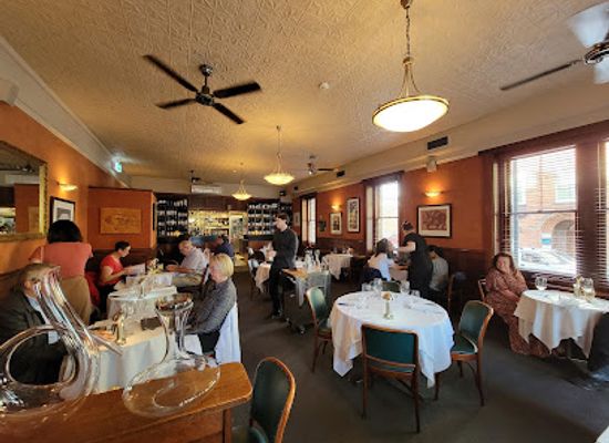 australia/hobart/restaurant/the-astor-grill