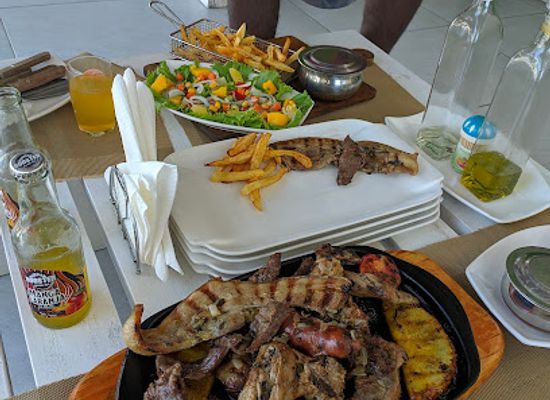 angola/benguela-plateau/restaurant/restaurante-california