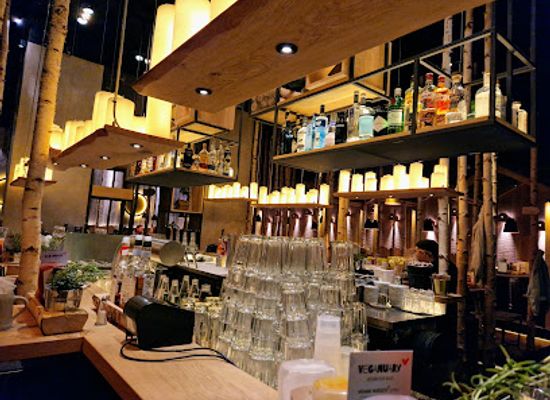 germany/essen/restaurant/hans-im-gluck-essen-kennedyplatz