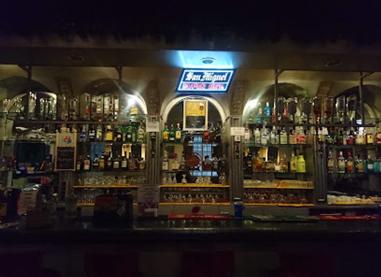 philippines/manila/ermita/restaurant/dakota-cabin