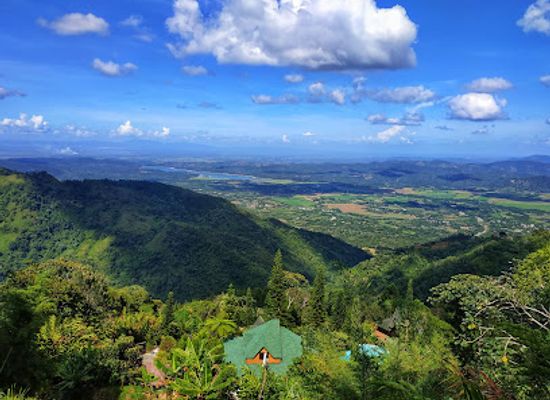 dominican-republic/central-mountain-range/restaurant/mountain-view-casabito