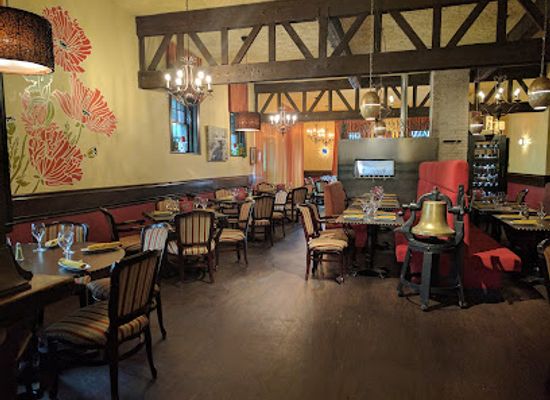 canada/winnipeg/restaurant/resto-gare-and-train-bar-bistro