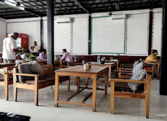 nepal/janakpur-zone/restaurant/mithila-thali-by-chef-santosh-shah