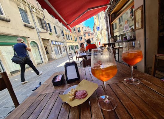 italy/venice/restaurant/bacaro-quebrado