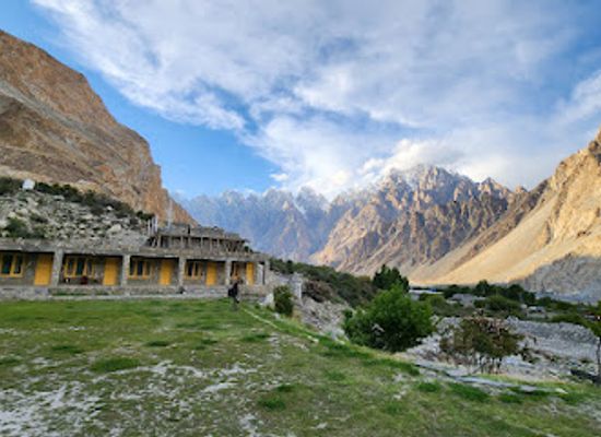 pakistan/phandar-valley/restaurant/yak-grill