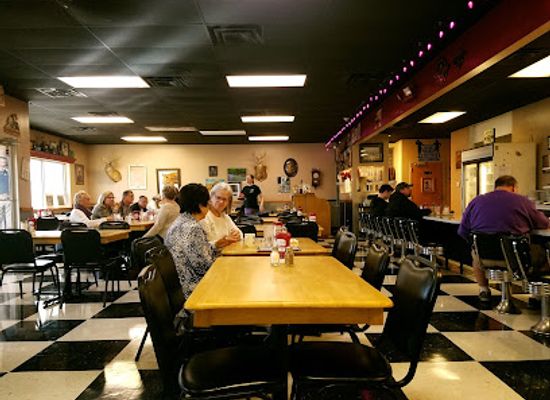 arkansas/northwest-arkansas/restaurant/rolling-pin-cafe