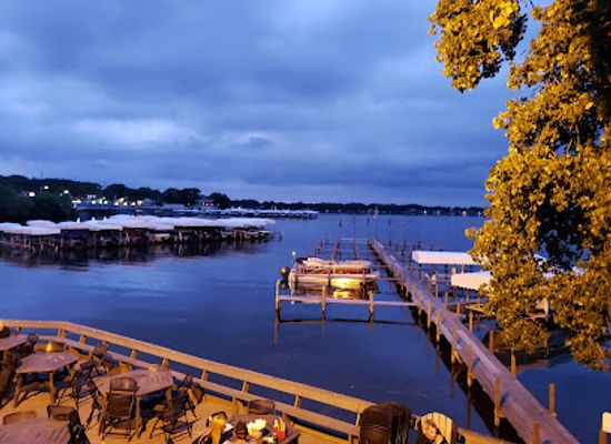 iowa/iowa-great-lakes/restaurant/the-ritz