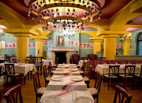 romania/bucharest/restaurant/crama-domneasca