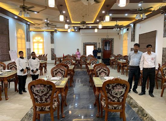 india/varanasi/dashashwamedh-ghat/restaurant/1916-cafe-restaurant