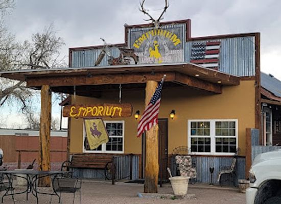 wyoming/platte-county/restaurant/the-emporium-at-hawk-springs