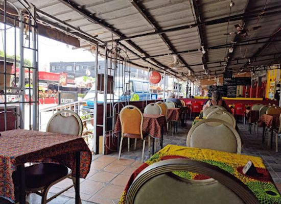 the-gambia/baboon-island/restaurant/african-queen-restaurant