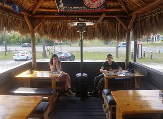 florida/crystal-river/restaurant/dan-s-clam-stand