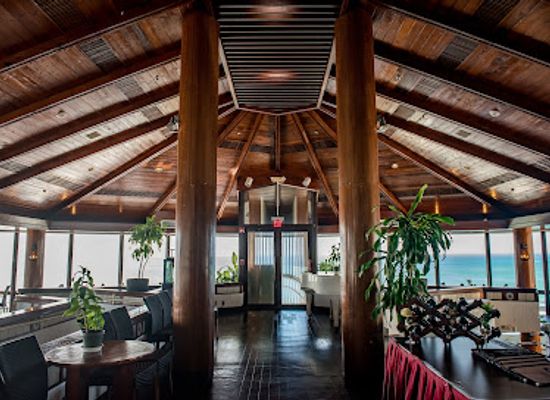 northern-mariana-islands/saipan/restaurant/dolphin