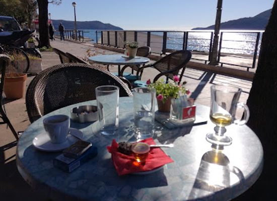 montenegro/herceg-novi/restaurant/peters-pie-coffee