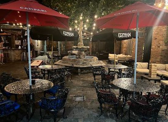 alabama/orange-beach/restaurant/seville-quarter