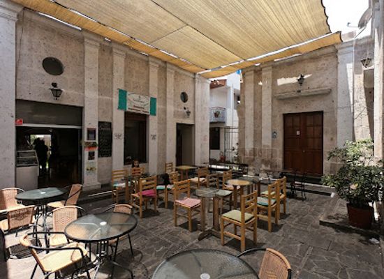 peru/arequipa-region/restaurant/omphalos-restaurant-vegetariano-vegano