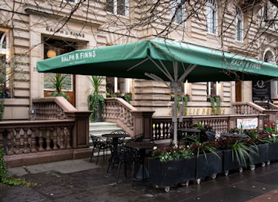 united-kingdom/glasgow/restaurant/ralph-finns