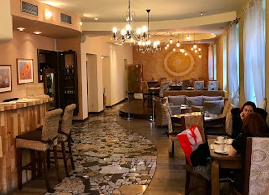 czechia/plzen/restaurant/slunecnice-zdrave-bistro