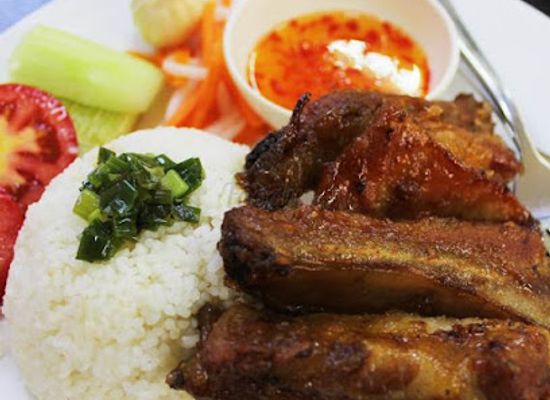 vietnam/quy-nhon/restaurant/nha-hang-luu