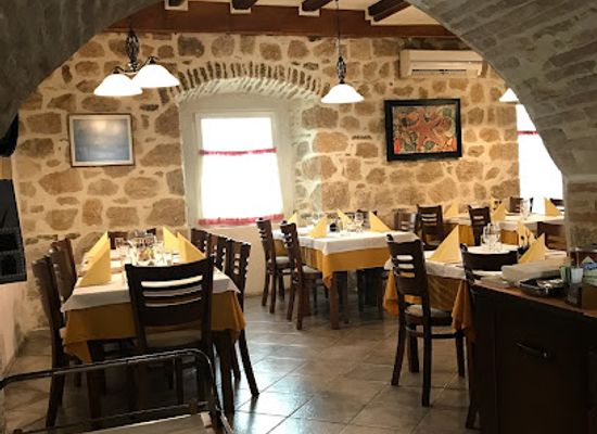 montenegro/kotor/restaurant/bastion-1