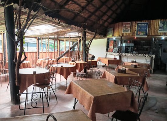 zimbabwe/harare/restaurant/cultures-resort-traditional-african-restaurant