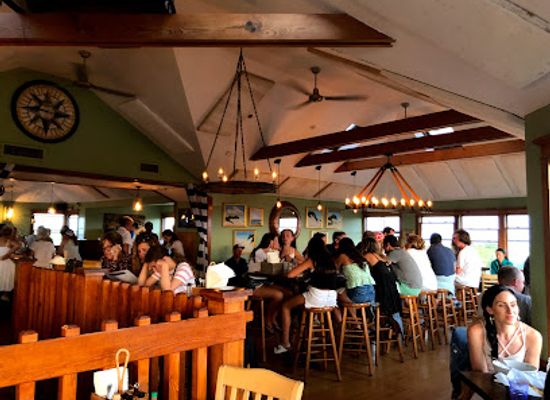 massachusetts/nantucket/restaurant/millie-s