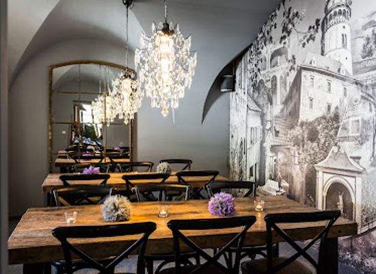 czechia/cesky-krumlov/restaurant/retro-cafe