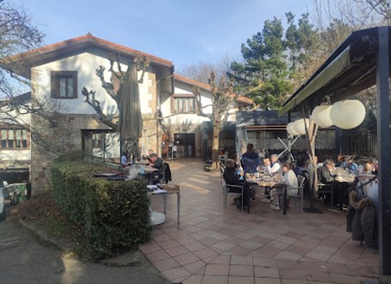 spain/basque-country/restaurant/restaurante-asador-txakoli-simon-especialidad-chuleton