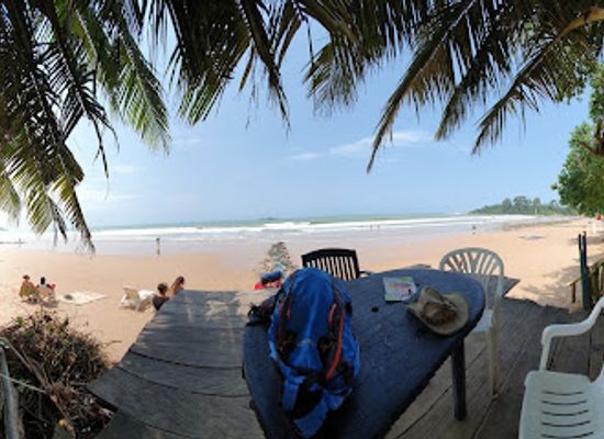 ghana/axim/restaurant/okory3-tree-restaurant