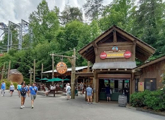 tennessee/dollywood/restaurant/lumber-jack-s-pizza