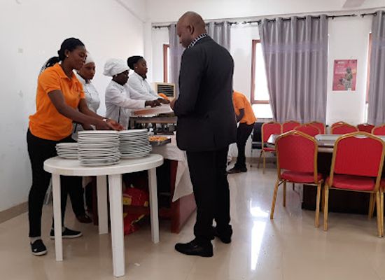 chad/n-djamena/restaurant/n-djamena-food