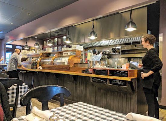 michigan/central-michigan/restaurant/amical