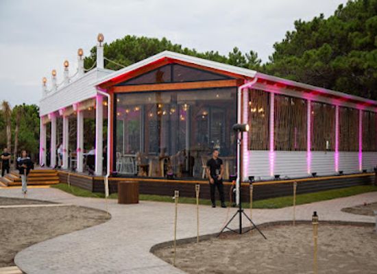 albania/korab-koritnik-nature-park/restaurant/posh-beach