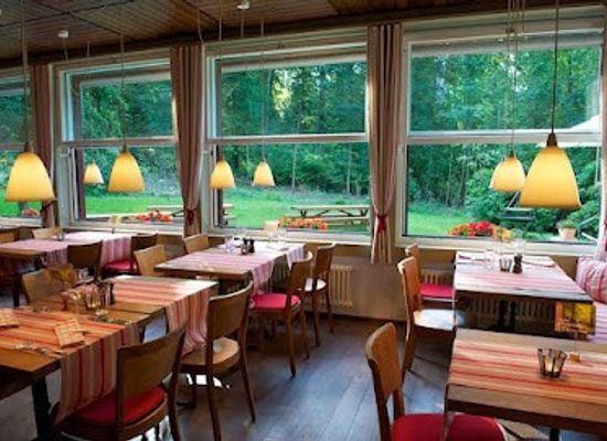 switzerland/zurich/restaurant/degenried