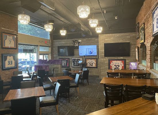 virginia/roanoke/restaurant/202-social-house