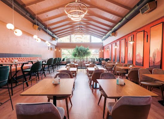 greece/ioannina/restaurant/pocoloco