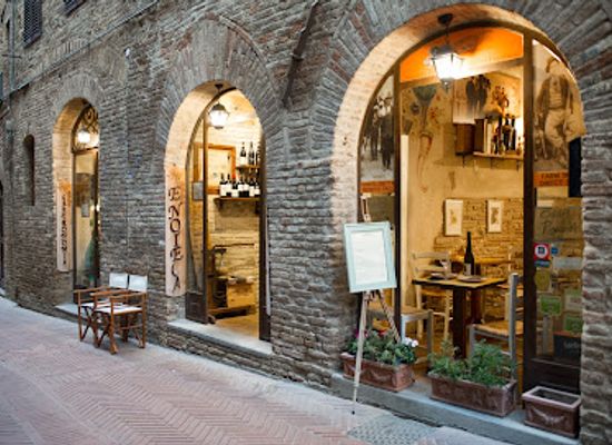 italy/san-gimignano/restaurant/la-vecchia-nicchia-di-alessandro-pieragnoli-enoteca-bruschetteria