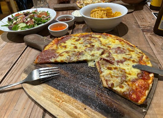 new-zealand/kaikoura/restaurant/black-rabbit-pizza