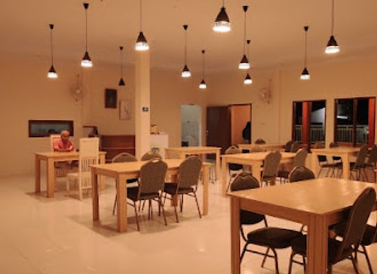 indonesia/north-sulawesi/restaurant/cafe-resto-coconut-beach